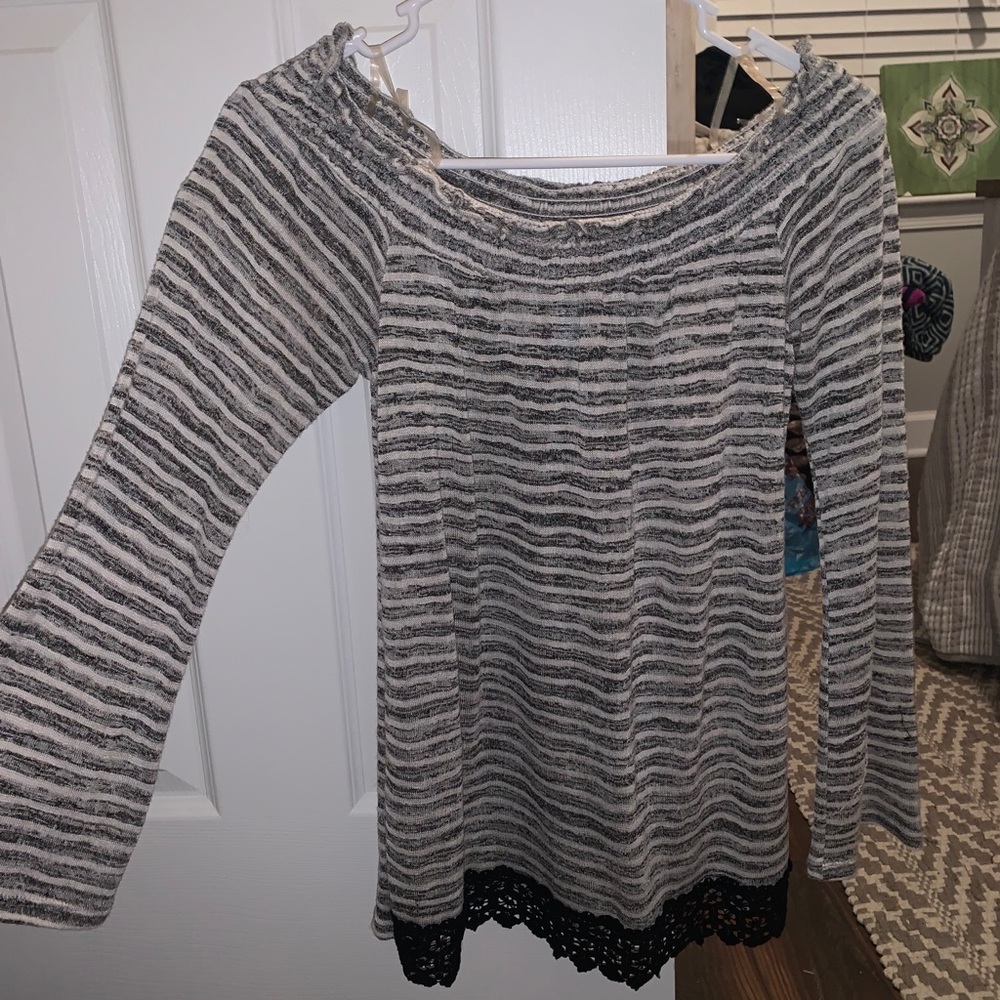 off the shoulder top - size small